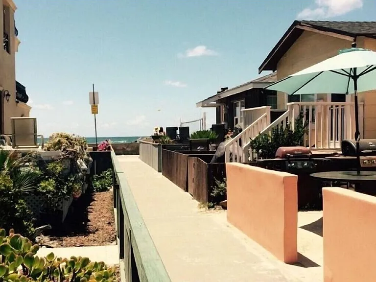 710 Zanzibar Ct — Photo 24