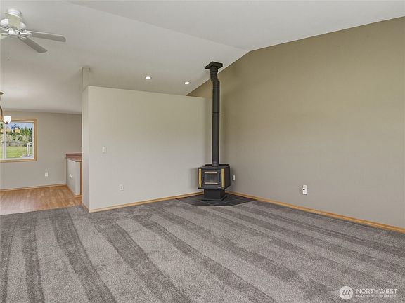 5th image of 10400 Cristen Court SW