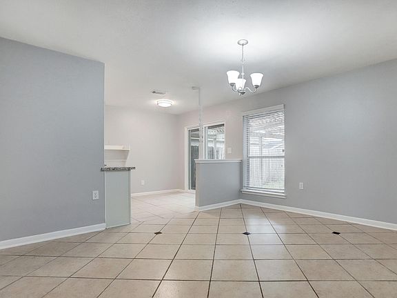 3rd image of 2126 Highland Hills Dr