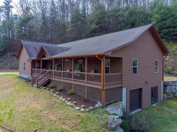 1960 Atoah Rd, Robbinsville, NC 28771