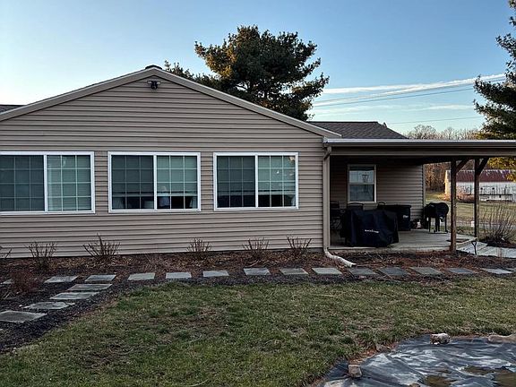5th image of 501 Goldfinch Dr