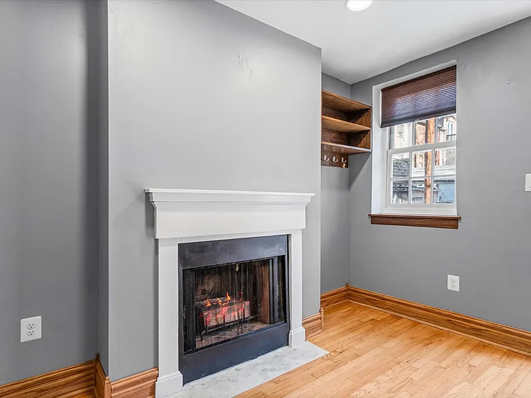 900 Harden Ct — Photo 10