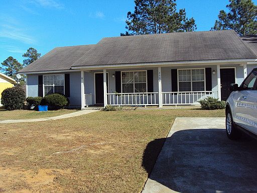 1st image of 2608 Wedgewood Dr APT B
