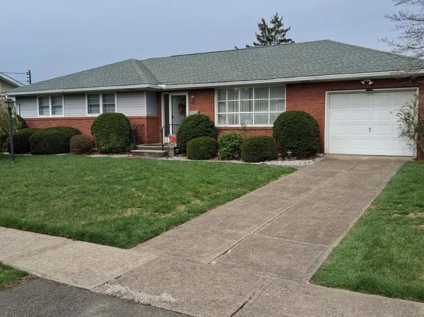 5 Monarch Rd, Hanover Township, PA 18706