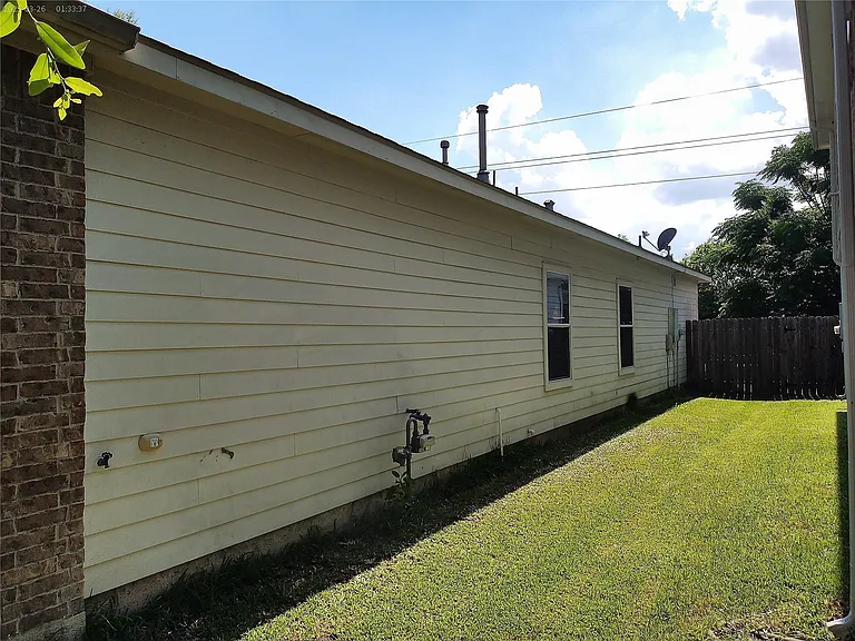 3311 Siebinthaler Ln — Photo 33