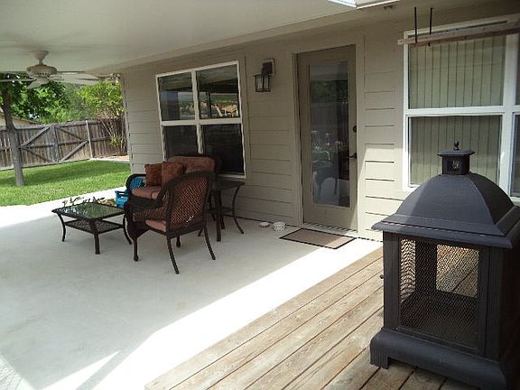 3rd image of 1606 Eastwood Dr