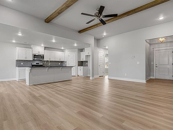 3rd image of 632 Hayden James St