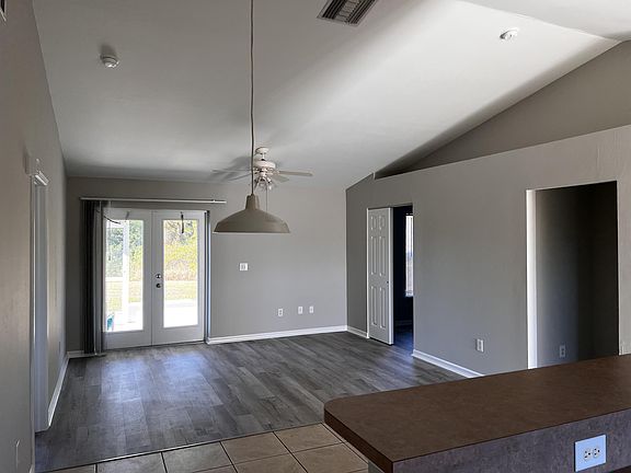 4th image of 938 Eisenhower Blvd