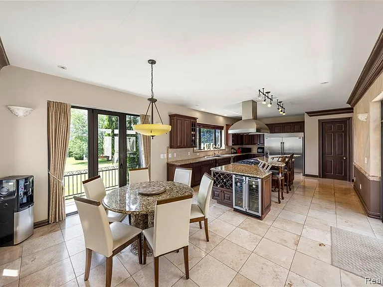 42183 Kouza Ct — Photo 10