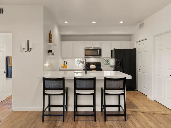 7936 E WILSHIRE Drive #203, Scottsdale, AZ 85257