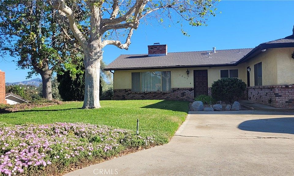 1st image of 1253 Cain Ln