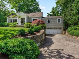 6 Buxton Ln, Riverside, CT 06878