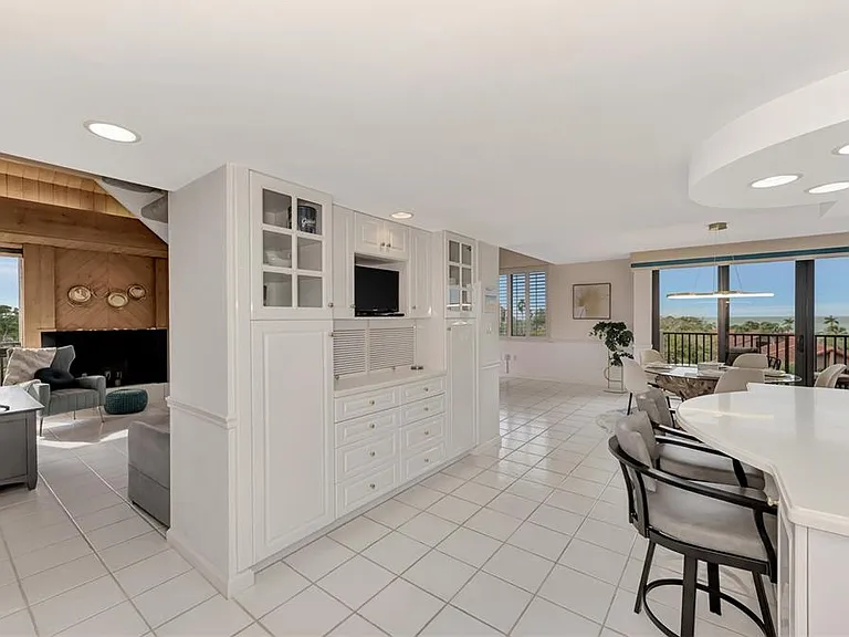 4900 Ocean Blvd #501 — Photo 8