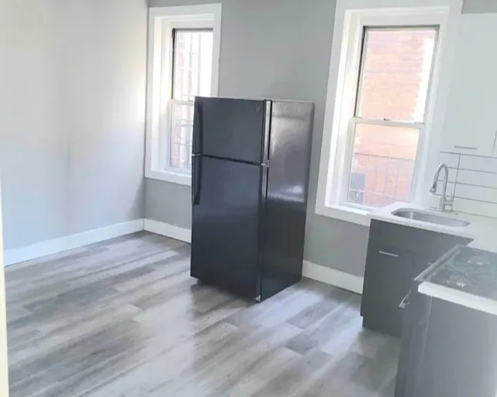 168 Bloomfield Ave #2A — Photo 3