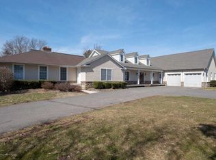 67 Old York Rd, Ringoes, NJ 08551