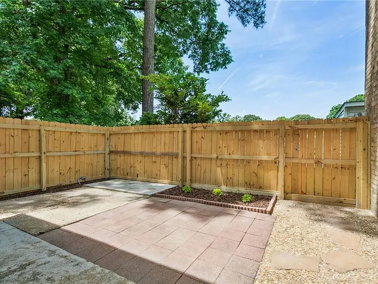 6442 Duquesne Pl — Photo 23