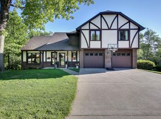 815 Canterbury Dr, Columbia, MO 65203