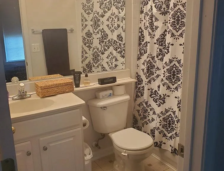 21785 Kelsey Sq — Photo 8