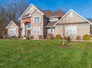 7860 Crooked Cove St, Kalamazoo, MI 49009