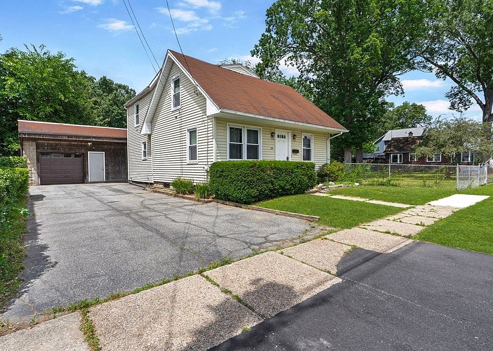 1st image of 25 Prince Ave