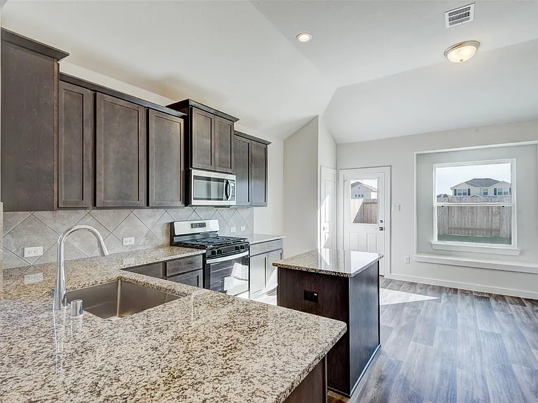 7851 Grand Louis Way — Photo 8