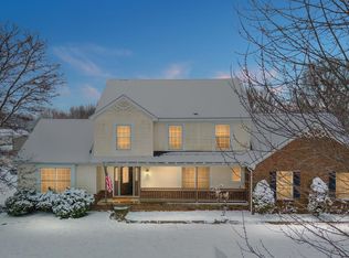 560 Country Meadows Trl, Ortonville, MI