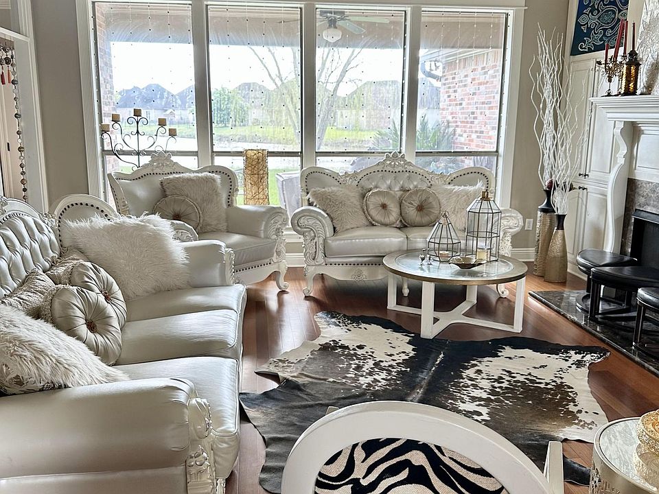 1st image of 10440 Hill Pointe Ave