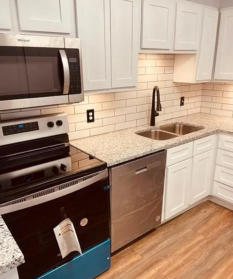 900 19th Ave S #102 — Photo 5