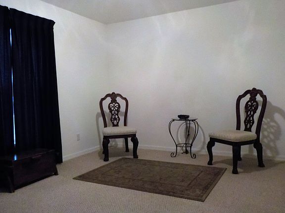 3rd image of 3350 Greenbriar Ct