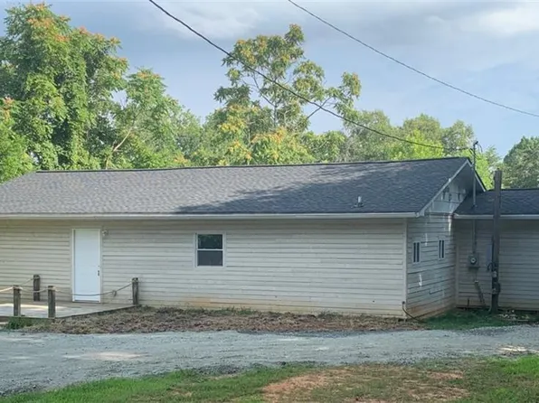 1085 Monitor Dr, Germanton, NC 27019