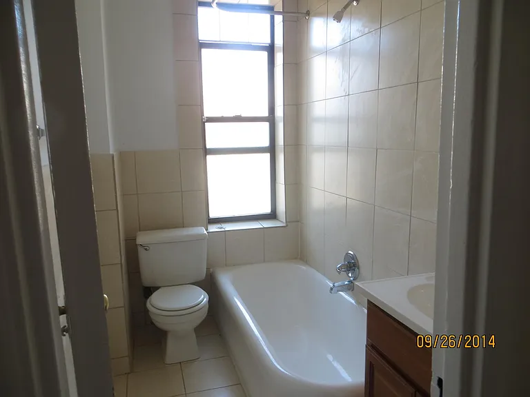 2161 Barnes Ave — Photo 7