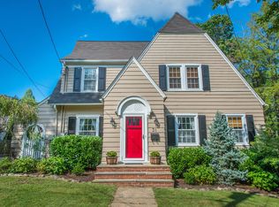 31 Collinwood Rd, Maplewood, NJ 07040