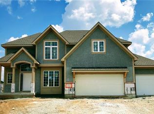 10019 N Palmer Ave, Kansas City, MO 64157