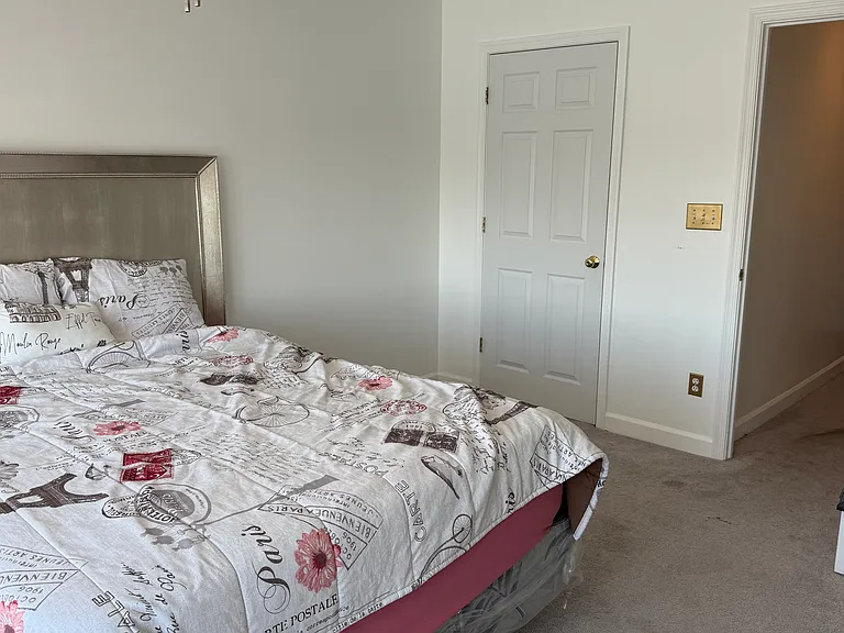 100 Harborview Dr #306 — Photo 21