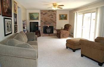 3rd image of 2413 Silverado Dr