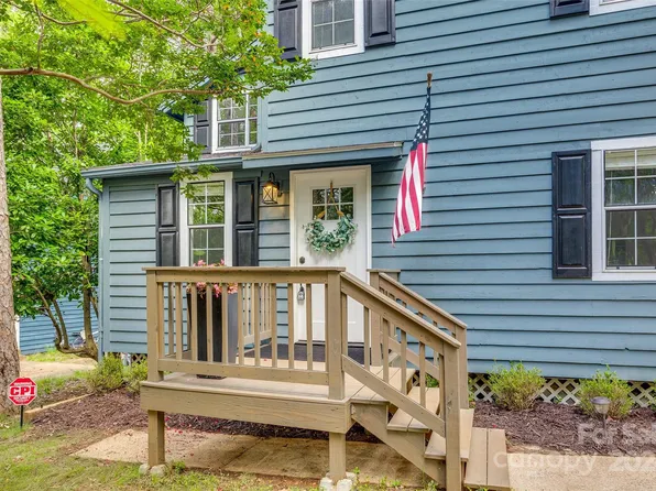 27084 Catamaran Dr, Tega Cay, SC 29708