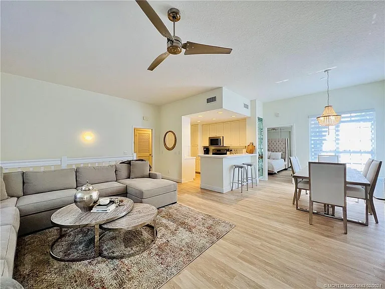 411 NE Plantation Rd #526 — Photo 36