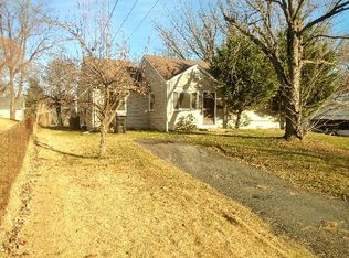 1903 Gilson St, Falls Church, VA 22043