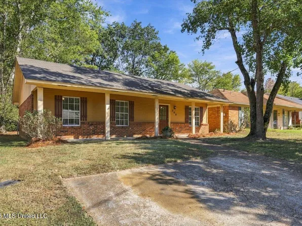 748 Sandy Ln, Pearl, MS 39208