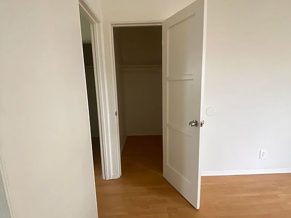 3rd image of 5920 Melrose Ave #5924-6