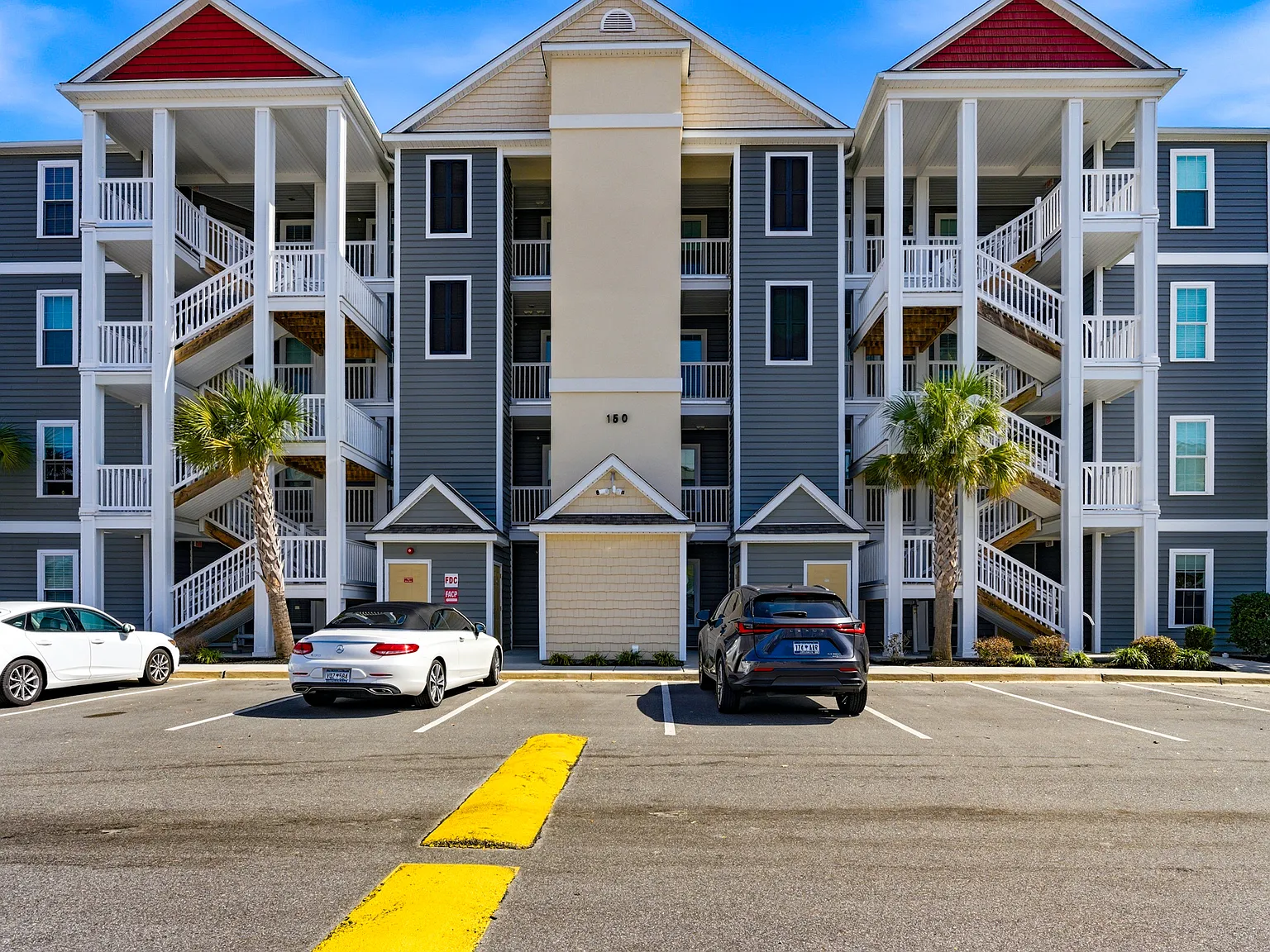 2 bed, 1390 sqft, $2,000 — Photo 1