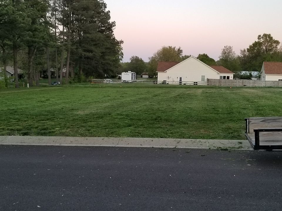 1st image of 4696 Forest Dr