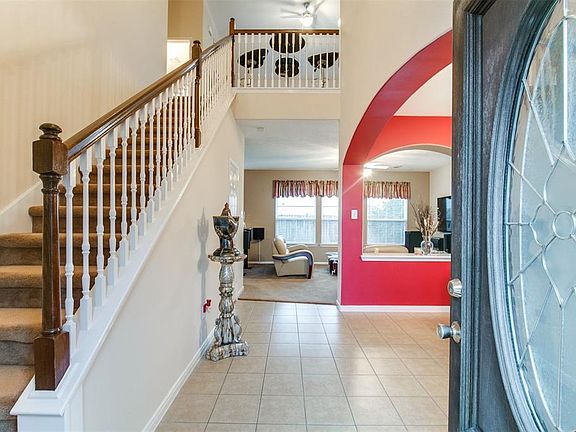 2nd image of 5807 Lundwood Ln