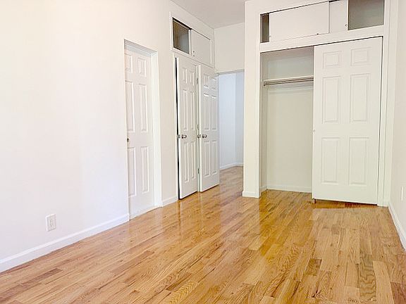 5th image of 313 E 90th St #3A