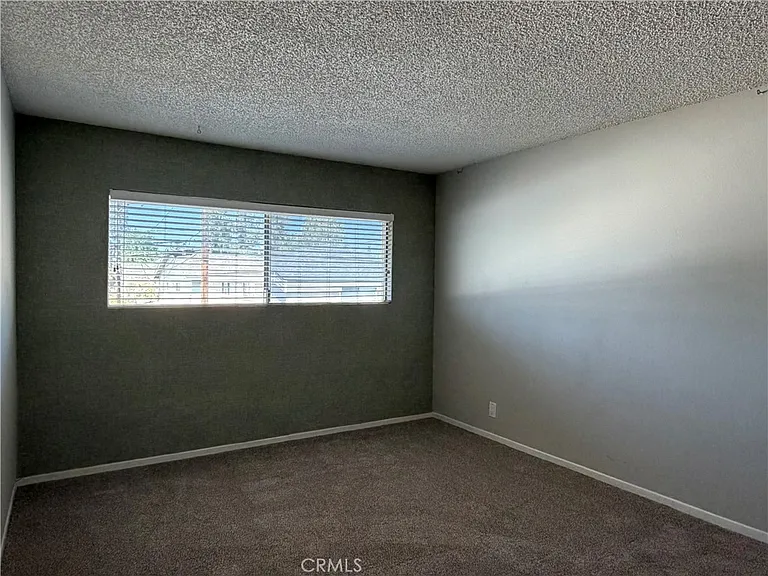 1145 N Barston Ave — Photo 16