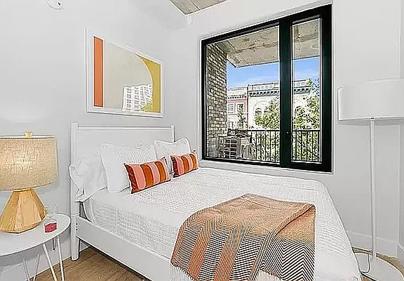 4th image of 815 Flatbush Ave #518