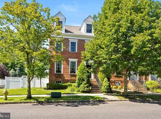 200 Union St, Robbinsville, NJ 08691