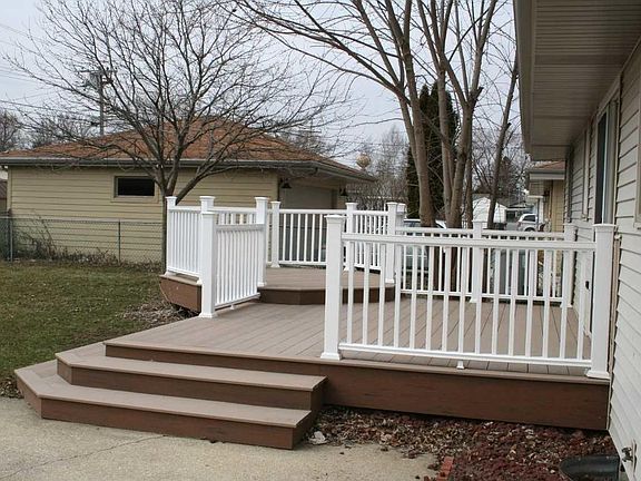 3rd image of 9025 Carol Ann Dr