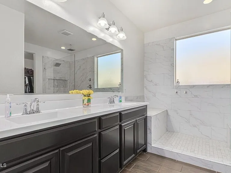 15732 W Pierce St — Photo 12