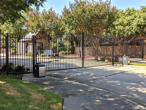 3rd image of 7031 Aspen Creek Ln